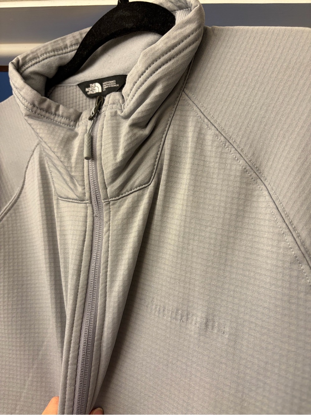The North Face Men’s Light Gray Crewneck half-Zip Sweater